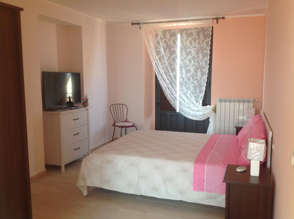 Terrazze Bella Epoque Bed & Breakfast อาชิเรอาเล ภายนอก รูปภาพ