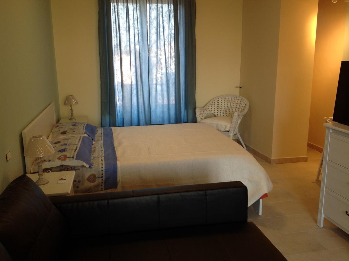 Terrazze Bella Epoque Bed & Breakfast อาชิเรอาเล ภายนอก รูปภาพ