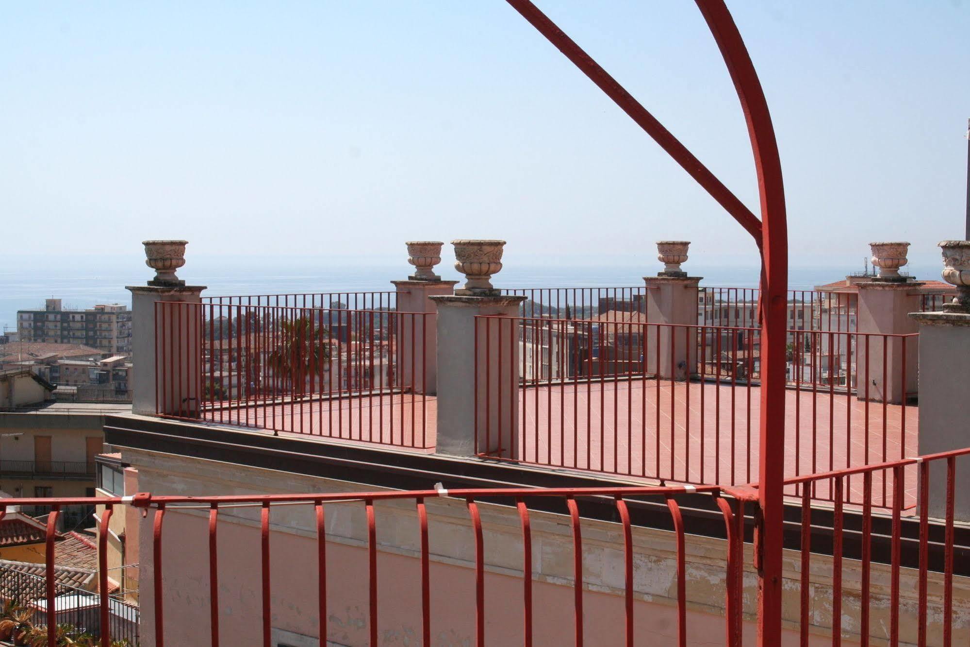 Terrazze Bella Epoque Bed & Breakfast อาชิเรอาเล ภายนอก รูปภาพ