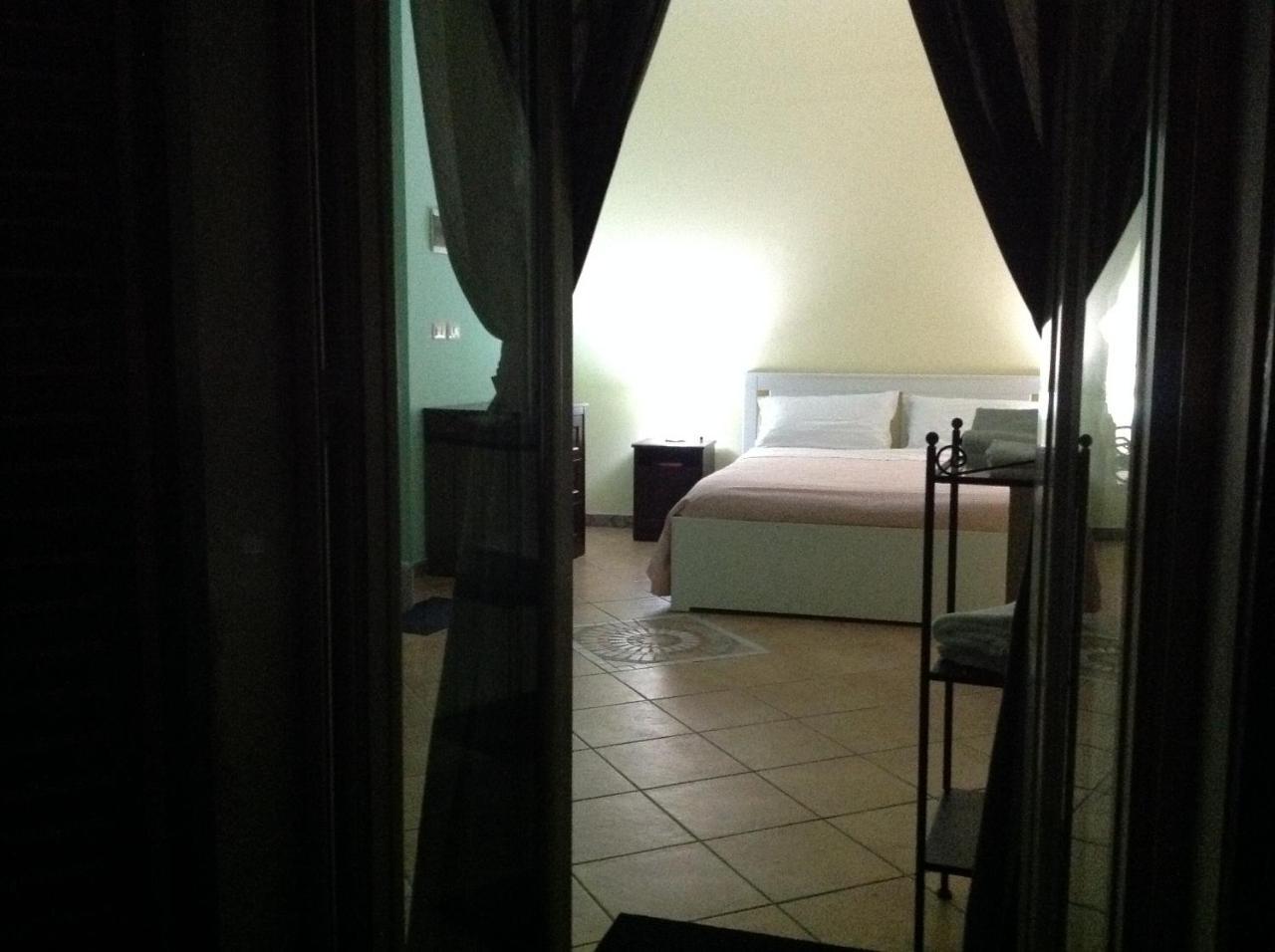 Terrazze Bella Epoque Bed & Breakfast อาชิเรอาเล ภายนอก รูปภาพ