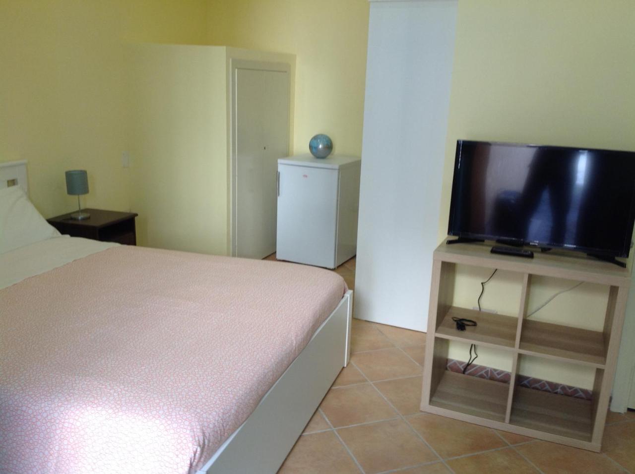 Terrazze Bella Epoque Bed & Breakfast อาชิเรอาเล ภายนอก รูปภาพ