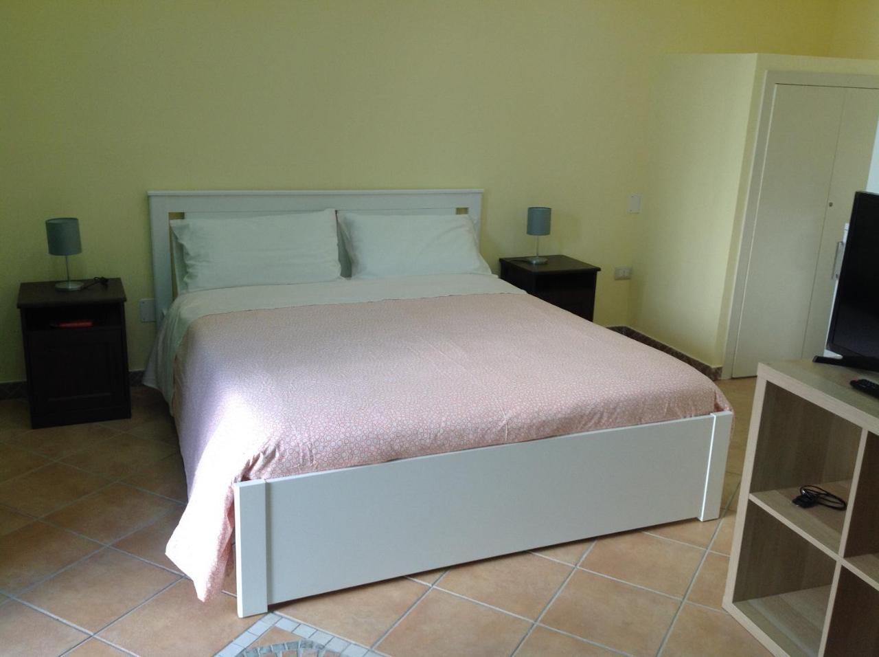Terrazze Bella Epoque Bed & Breakfast อาชิเรอาเล ภายนอก รูปภาพ