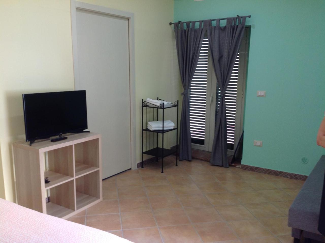 Terrazze Bella Epoque Bed & Breakfast อาชิเรอาเล ภายนอก รูปภาพ